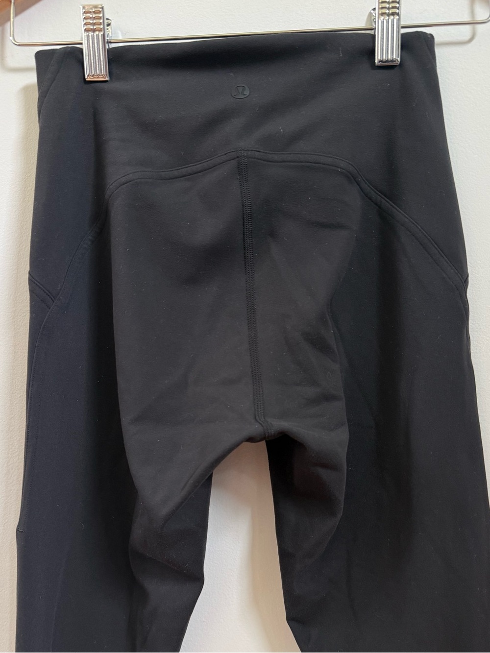 Lululemon Instill High-Rise Tight 25" | Size 4 - Picture 6 of 10